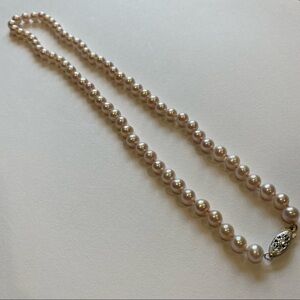 Vintage 14k Pink Pearl necklace